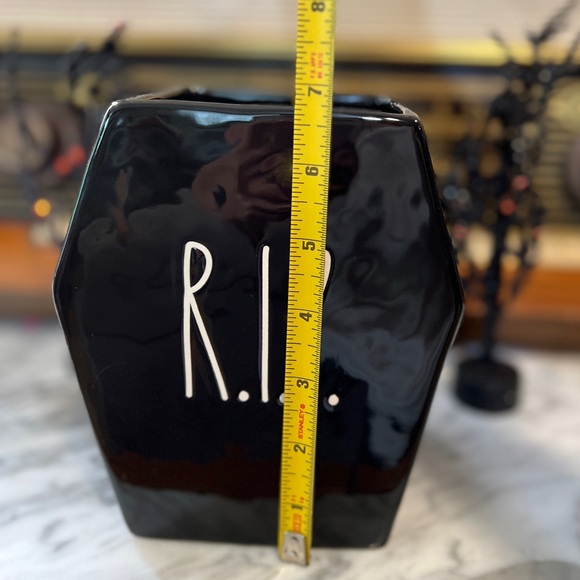✨NEW🖤Rae Dunn 2024 Glossy Black RIP Vase Utensil Holder🪦 - Picture 7 of 8